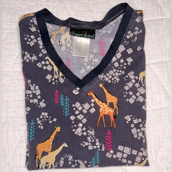 Cherokee giraffe scrub top